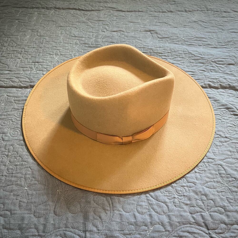 Free People Lack of Color Rancher wool Felt
Hat light tan Medium